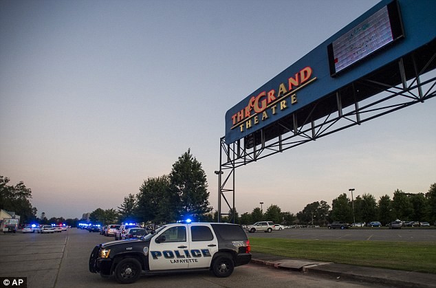 Three killed, eight injured in Louisiana Theater shooting - ảnh 1